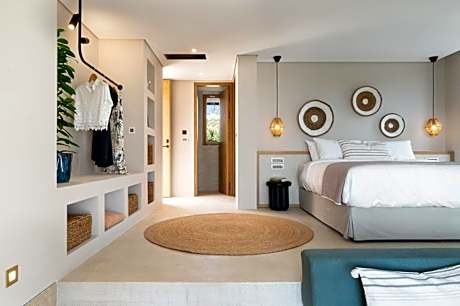 Ammos Sea View Suite with Private Pool