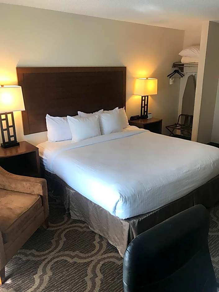 Ashmore Inn And Suites Lubbock