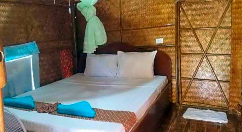 Lanta Long Beach Hostel