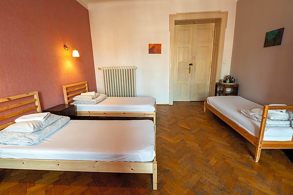 Trzy Kafki Private Rooms