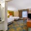 La Quinta Inn & Suites by Wyndham Greensboro