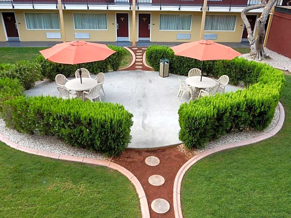 Mardi Gras Hotel & Casino