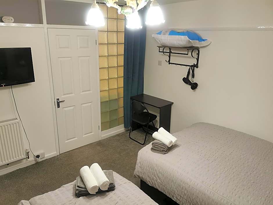 116 maison dieu Road room B in Dover