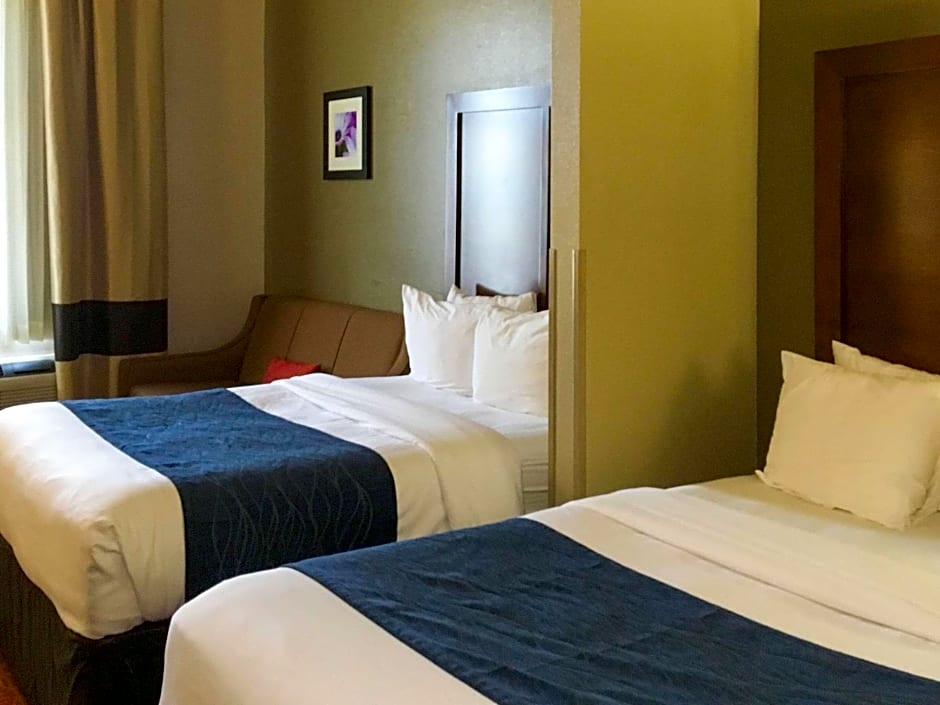 Comfort Inn & Suites near Kino Sports Complex