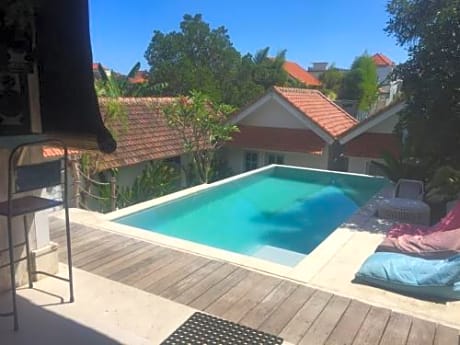 M's Snack Point Bed & Breakfast