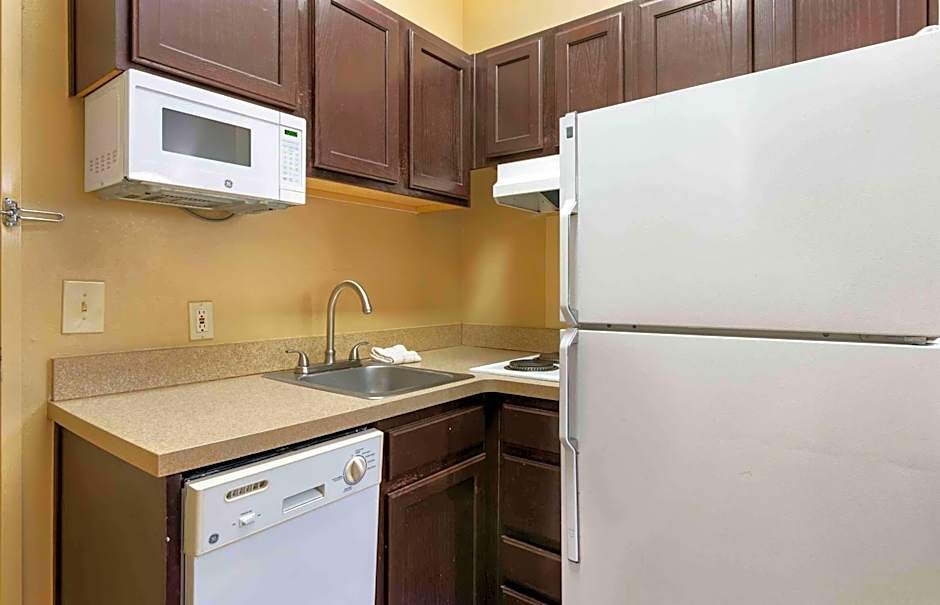 Extended Stay America Suites - Kansas City - Overland Park - Metcalf Ave