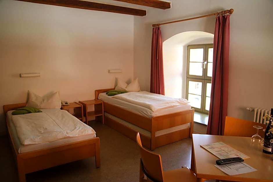 Gästehäuser St. Marienthal