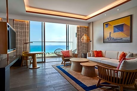 Junior Suite with Ocean View - Free Access to Executive Lounge