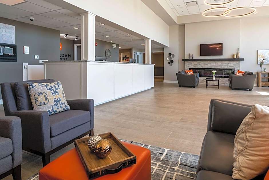 Amsterdam Inn & Suites, an Ascend Collection Hotel