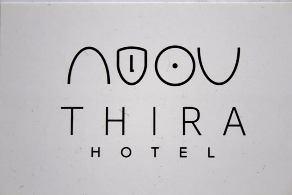 Hotel Thira