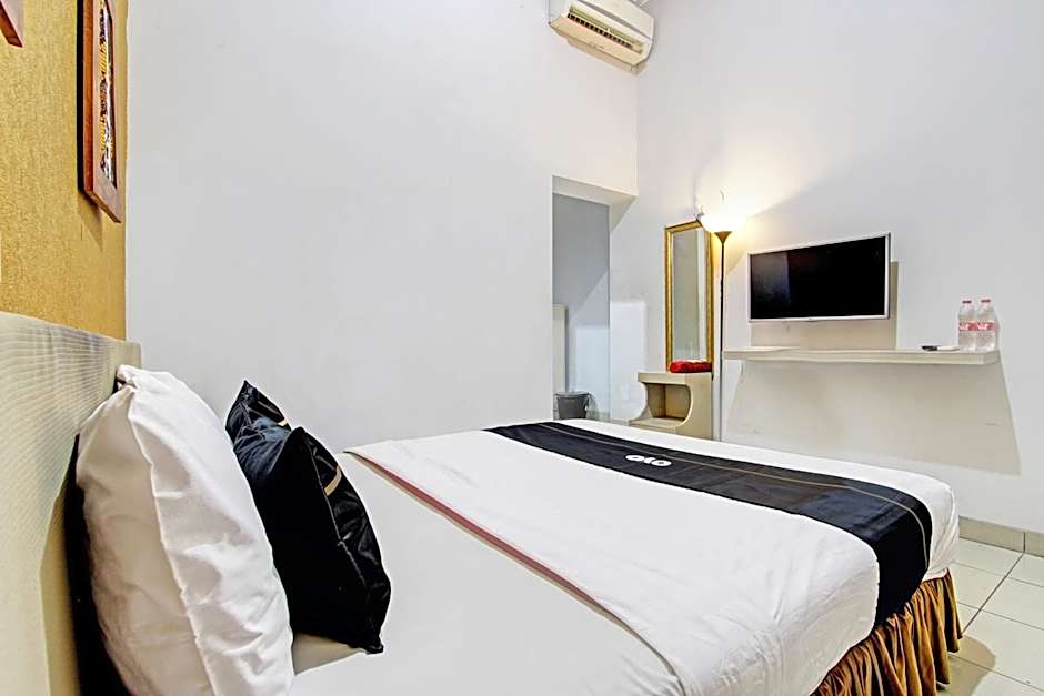 Super OYO Capital O 93240 Candra Dewi Hotel