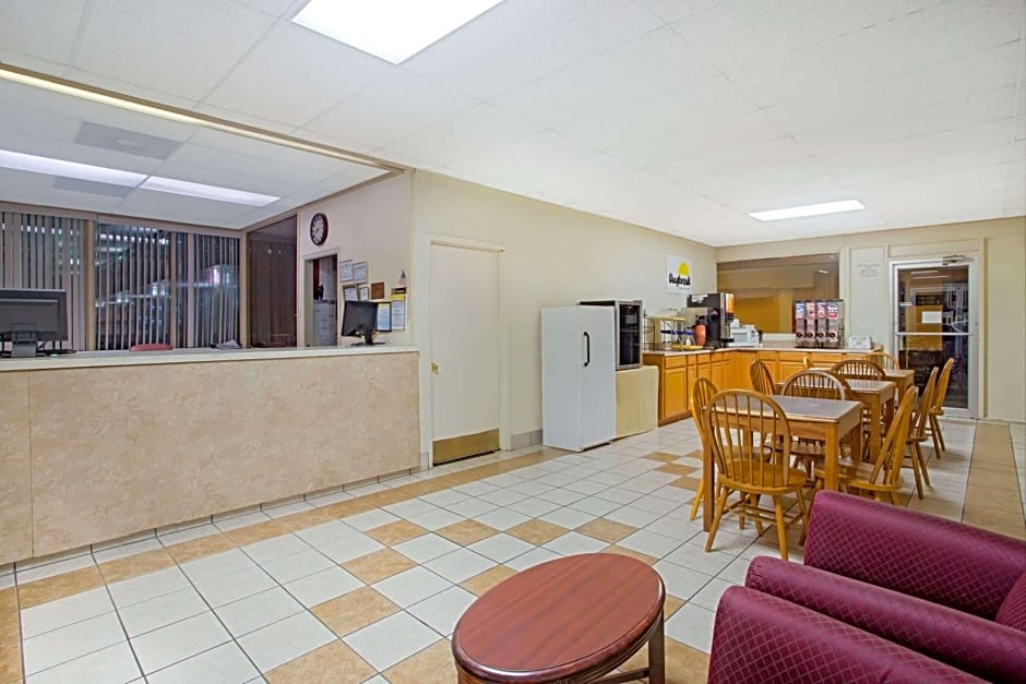 Bristol Parkway inn