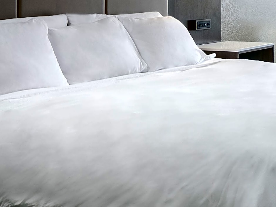 Niagara Fallsview Hotel & Suites By IHG