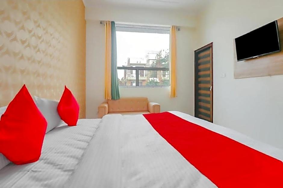 Hotel Soho by OYO Rooms – Noida, DC