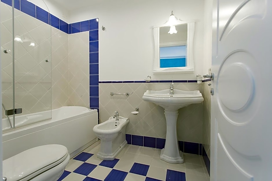 Odysseus Hotel