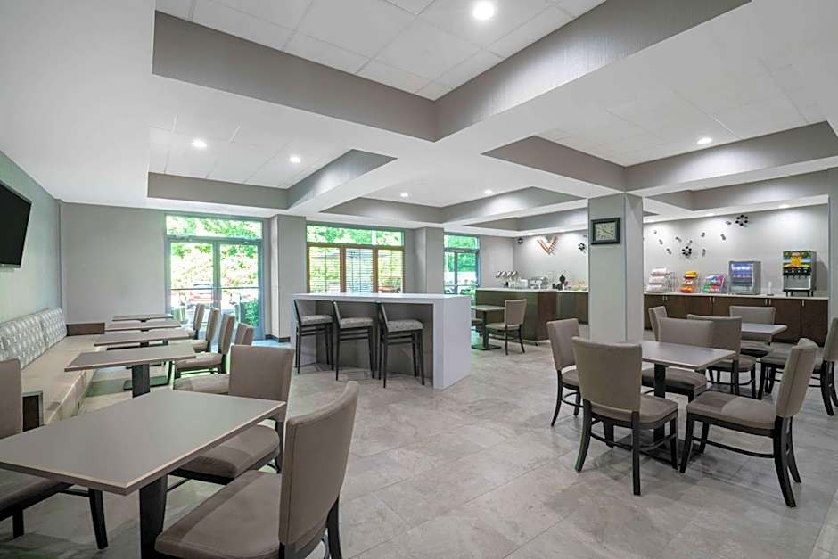 Wingate By Wyndham Charlotte Airport I-85/I-485