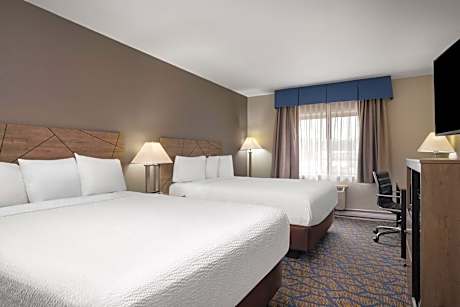 Queen Room with Two Queen Beds - Non-Smoking