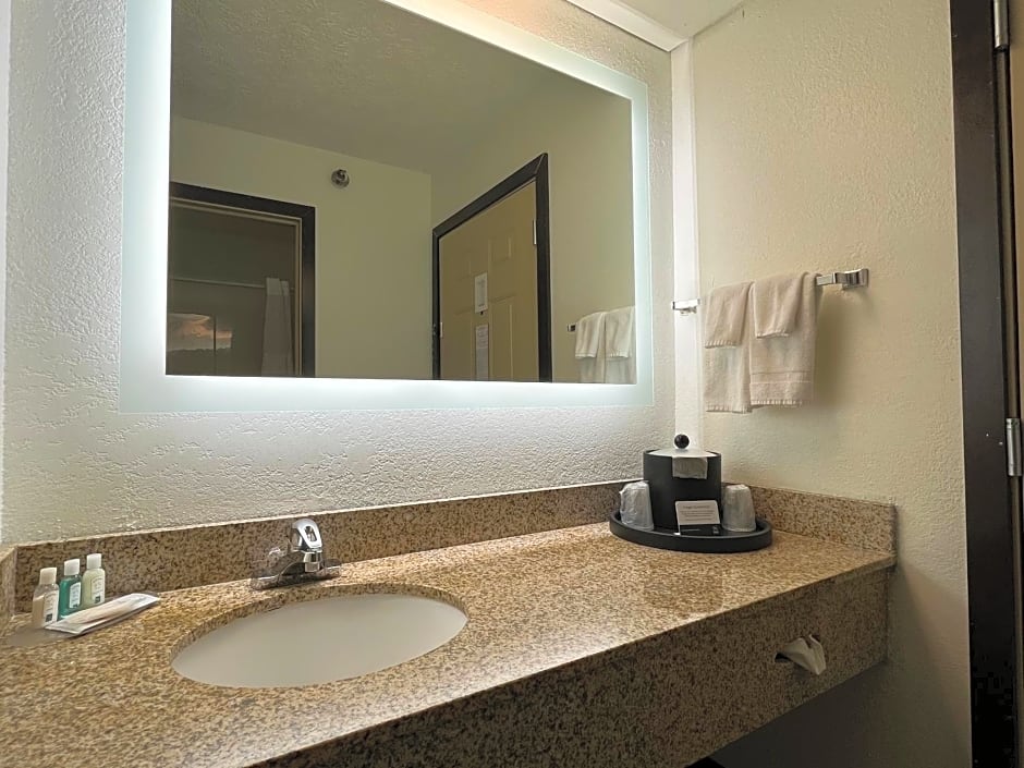 Quality Inn Traverse City