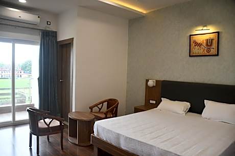 Vatika Banquet And Lawn