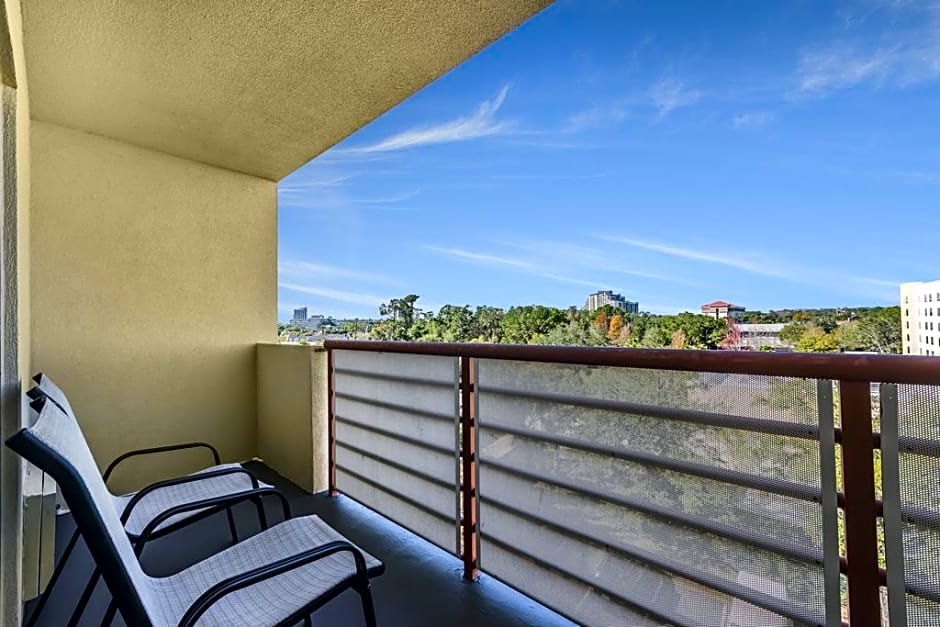 Crowne Plaza Orlando - Lake Buena Vista By IHG
