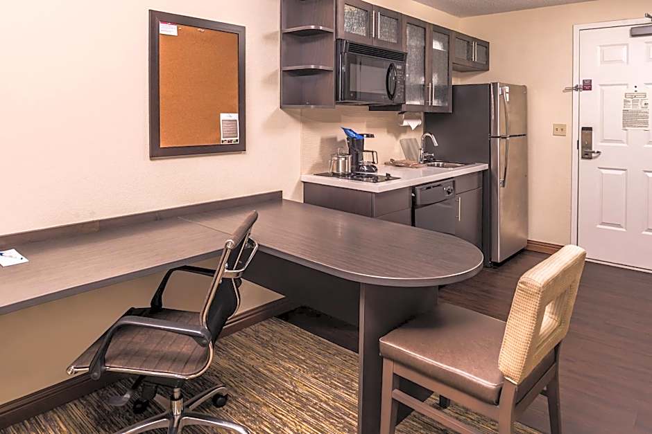 Candlewood Suites Kansas City By IHG