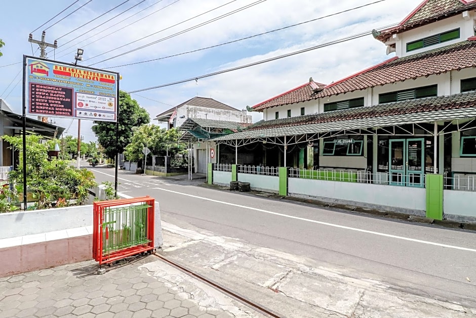 Bahagia Sederhana Homestay by ZUZU