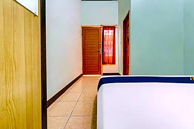 SPOT ON 91159 Kost Putrana Syariah