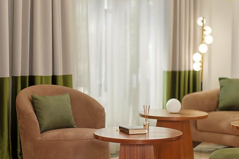 Hotel Diplomat by Aycon