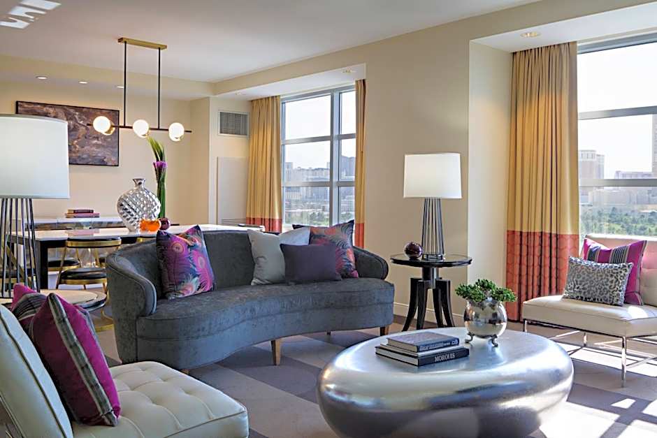 Renaissance by Marriott Las Vegas Hotel