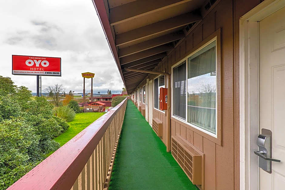 OYO Hotel Chehalis I-5 South