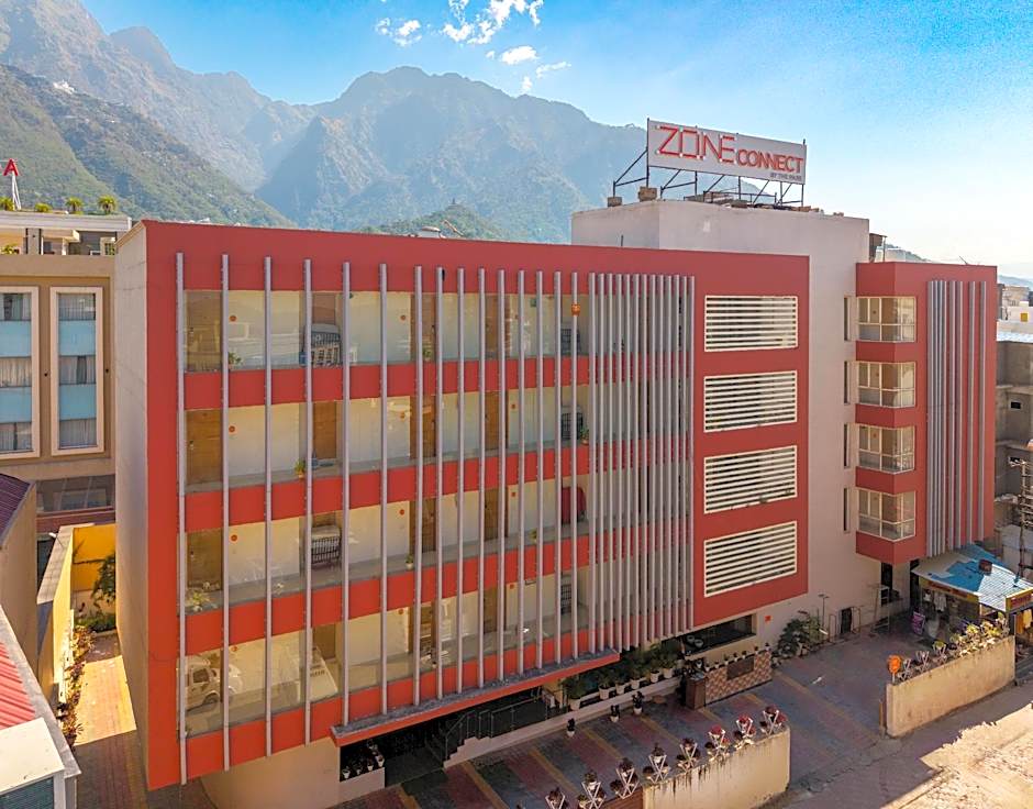 Zone Connect by the Park Katra