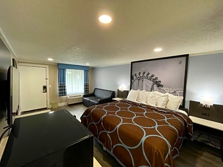 King Room - Non-Smoking