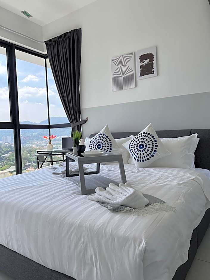 Georgetown Urban Family & Baby-Friendly Home with Skypool Seaview