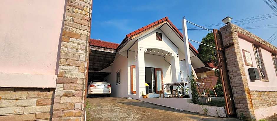 GOOD VIBE garden house Sattahip