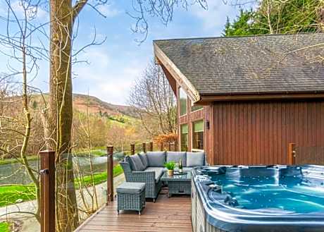 Penvale Lakes Lodges