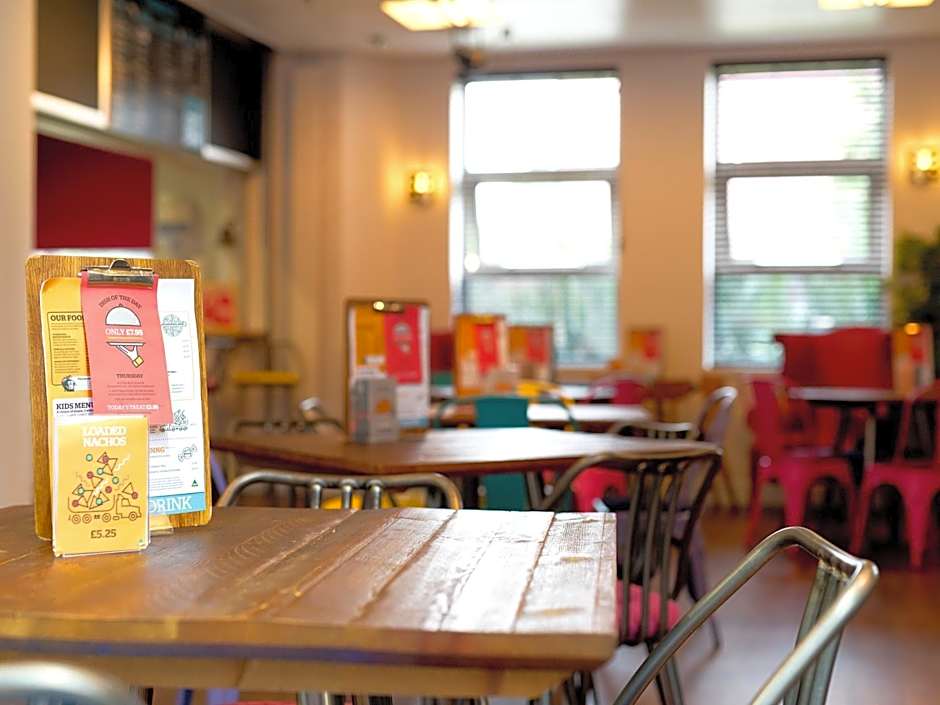 YHA London Thameside