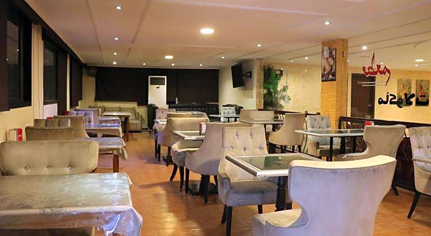 Grand Suites Hotel