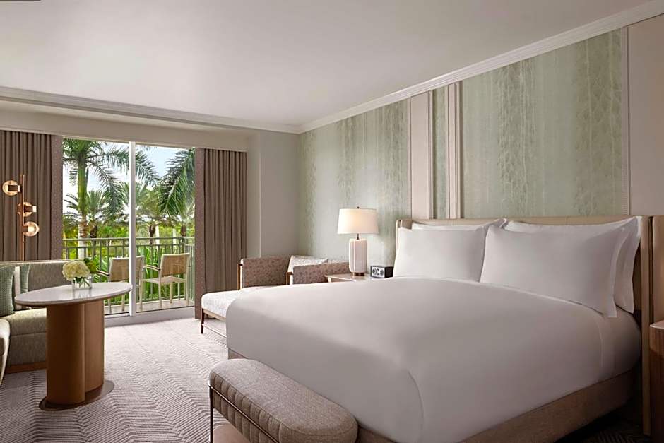 The Ritz-Carlton Naples, Tiburón