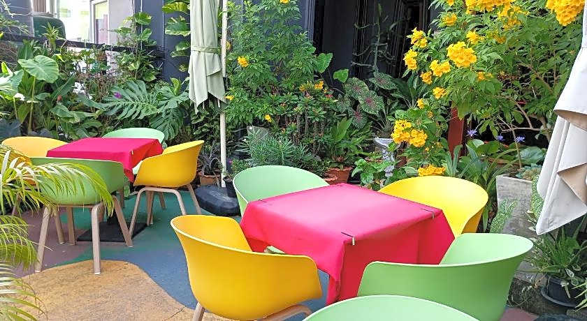 HI Karon Beach Hotel