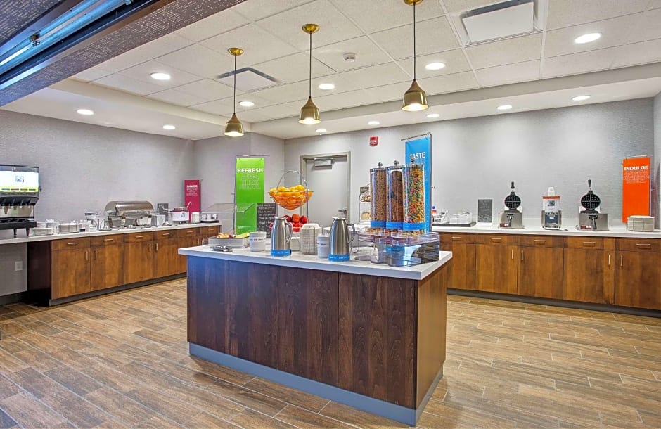 Hampton Inn By Hilton Simpsonville, KY