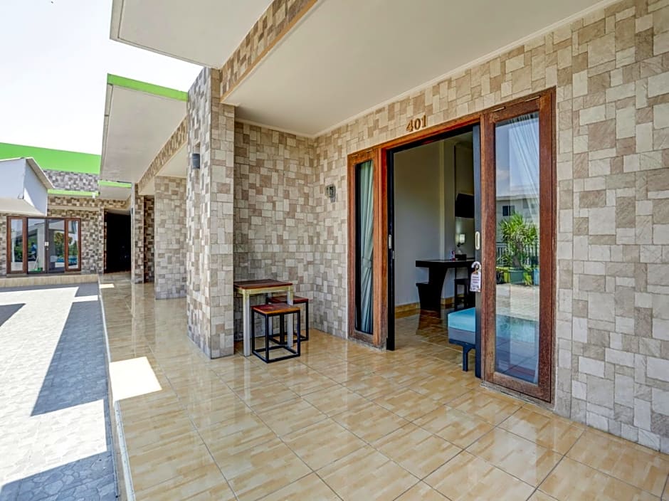 OYO 3950 The Ratna Hotel