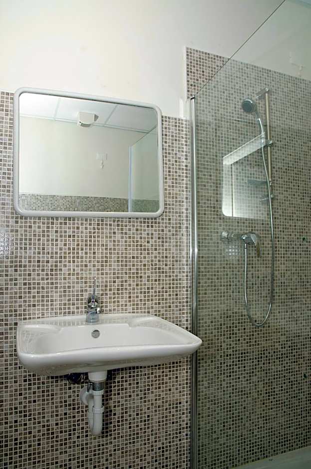 Ostello Meet Gardalake Hostel