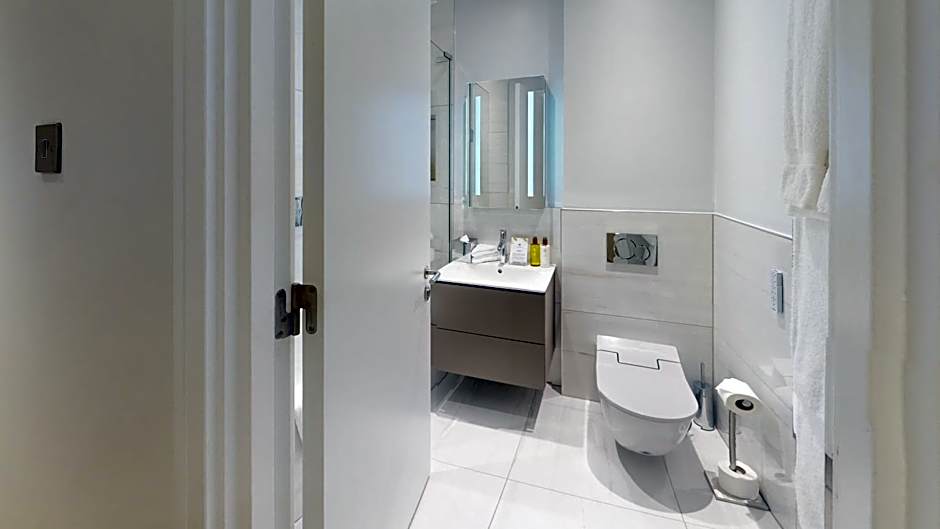 Cheval Harrington Court at South Kensington