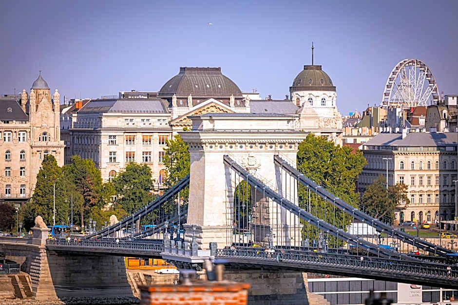 Carlton Hotel Buda Castle