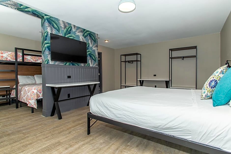 Magnolia Tree Hotel