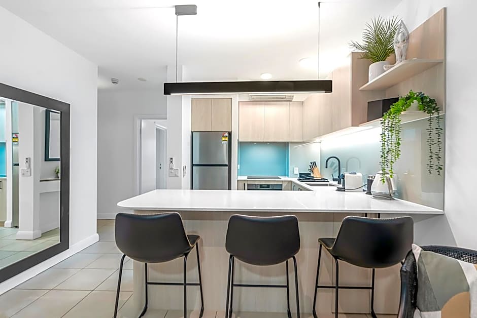 Elysium Private Apartments at Beach Club & Spa