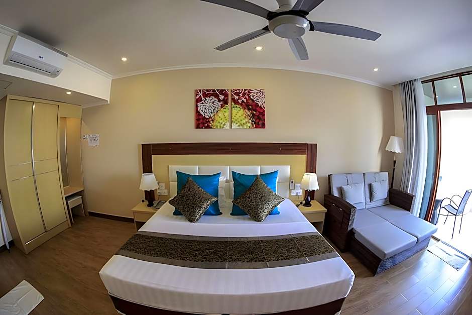 Triton Beach Hotel & Spa at Maafushi