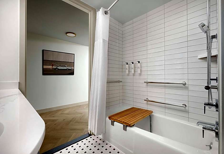 Sonesta Los Angeles Airport LAX