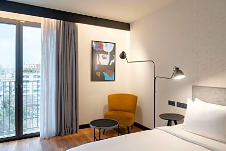 Premium King Bed