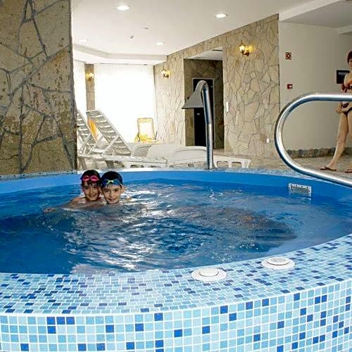 Viktor Bor- és Vendégház****